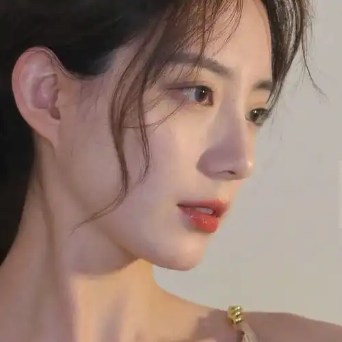 女生头像干净高冷可盐可甜可欲