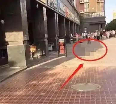 痛心六年级女生楼顶坠亡班主任被停职...