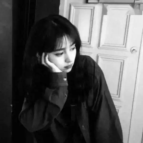 头像请原谅我一生一事无成