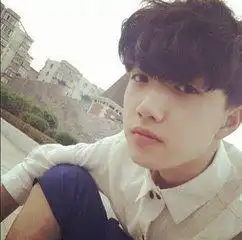 高中生那一瞬间被你捕捉到,心目中的女神真的好美像阳光一样