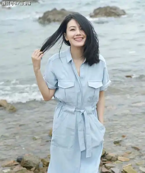 头像女温柔甜美笑容高圆