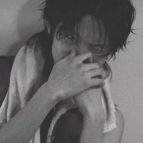 头像你就是掉屎里的一百块钱不捡可惜捡了嫌脏