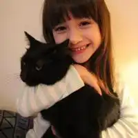 求女生和小猫在一起的qq头像