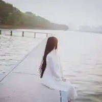 女生头像水景头像