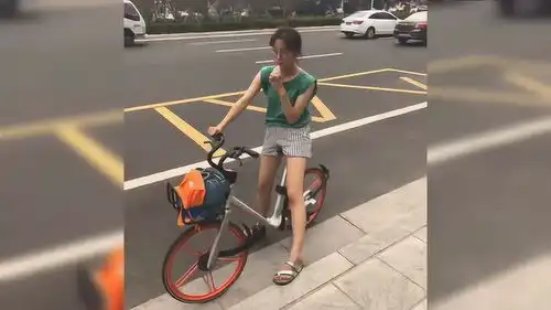 真羡慕单眼皮的女生,无论怎么打扮都有一种高冷的气质
