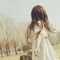 头像女生清新我想做一个被你宠坏的女孩