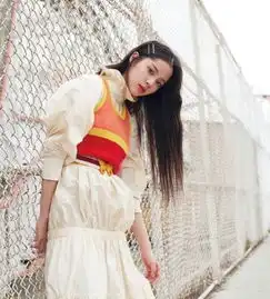 欧阳娜娜时尚大片,做自己,记录着17岁的欧阳娜娜