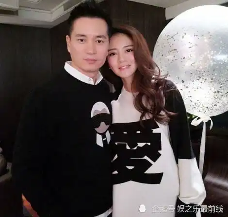 一家四口的头像两女儿安