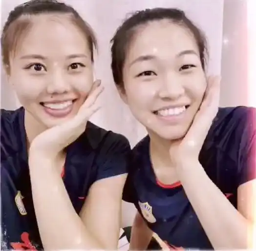 头像女温柔甜美笑容闺蜜