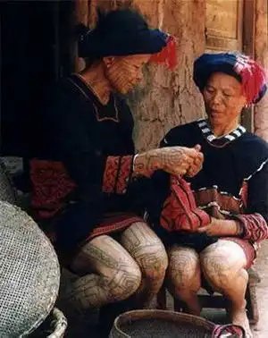 这个部落的女人为何满脸花纹,不纹面就没人娶