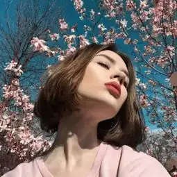 动谩女生头像欧美