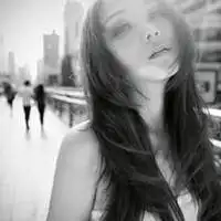 你的唯美承诺在我的眼里都是一文不值