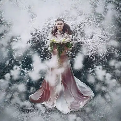 她用鲜花打造出如梦般的童话世界,让无数女孩实现仙女梦