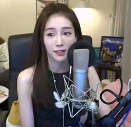 女主播直播露出素颜直播中落泪人气涨到70万