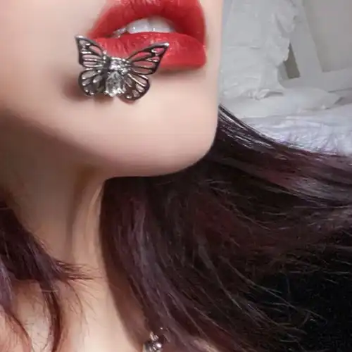 纯欲风女生头像