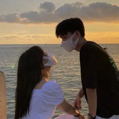 女生对你有这三种条件反射,说明是喜欢你了