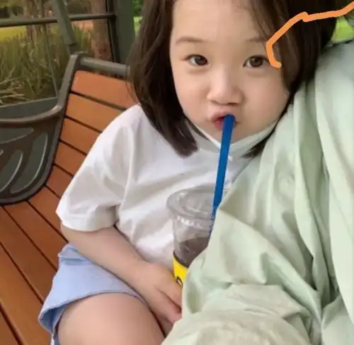ins超阔爱女生头像