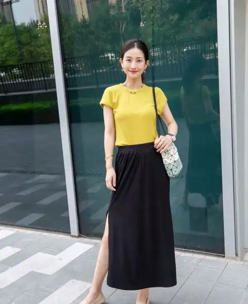 要做有品位的女生,仙气飘飘的半身裙穿搭温柔满分,高级又有气质