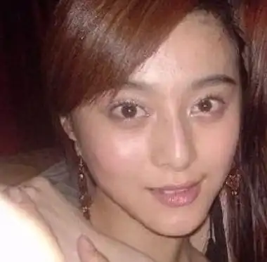 范冰冰,走在大街上,也看不出有多漂亮,你们信吗