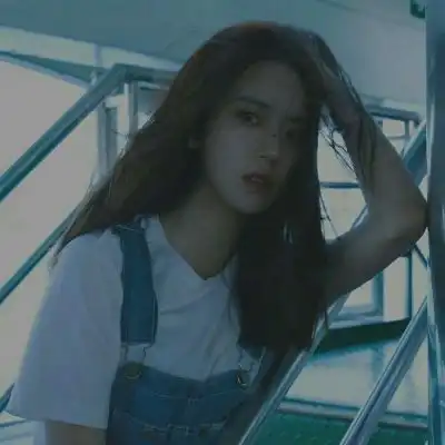 安琪拉充满了快乐