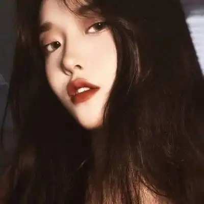 冷酷帅气的女生头像伤感