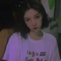 qq头像女生短发超拽