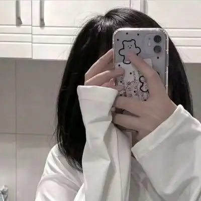 白色头像女孩子的女头