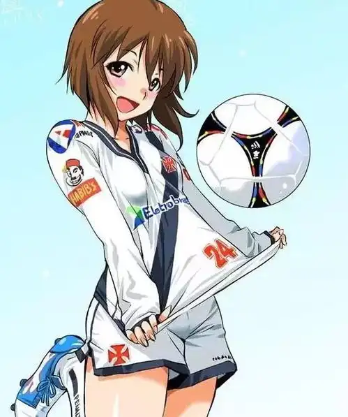 文明观球相比世界杯,二次元的少女们的球衣更可爱哦