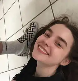 欧美头像女无水印点个赞睡个好觉