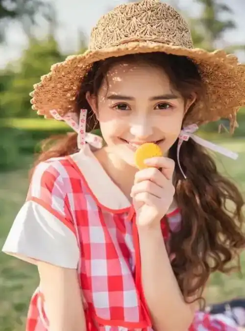 让女生荷尔蒙飙升的3种行为,只要你敢做,她根本离不开你