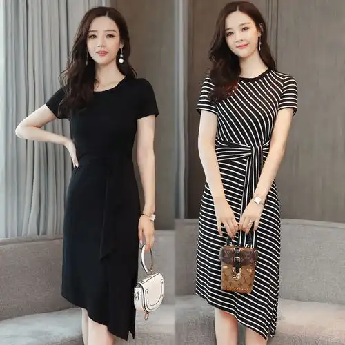 黑白头像女中年微胖