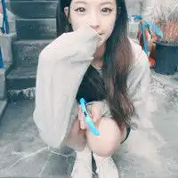 清纯想念的女生qq头像相爱的人不会思念