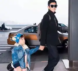 杜江男扮女装妖艳十足,李晨都为之倾倒