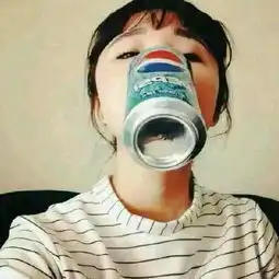 q友网热门女生头像墨镜