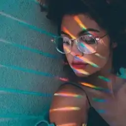 快手头像女生霸气一点欧美风格好好活下去每天都有新的打击