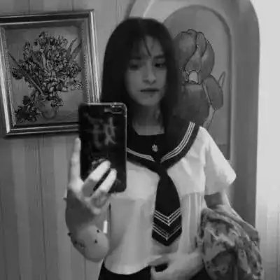 QQ女生头像黑白个性网情