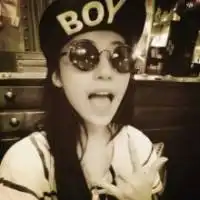 头像女生戴帽子霸气金南