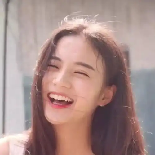做一个爱笑的女孩