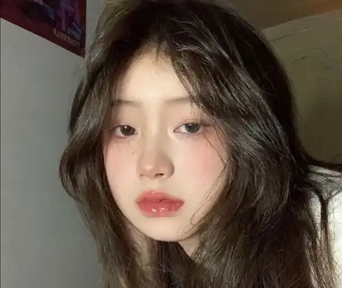 头像ins风女高级质感小