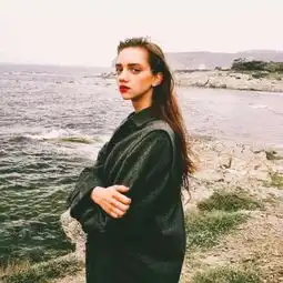 超酷欧美女生头像,简直就要弯了