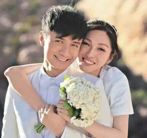 萧敬腾姐弟恋女友是大13岁女经纪人,直言希望自己来公开