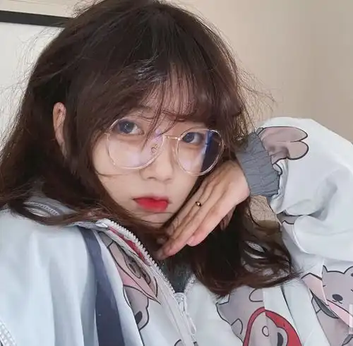 女生头像壁纸真人高清女