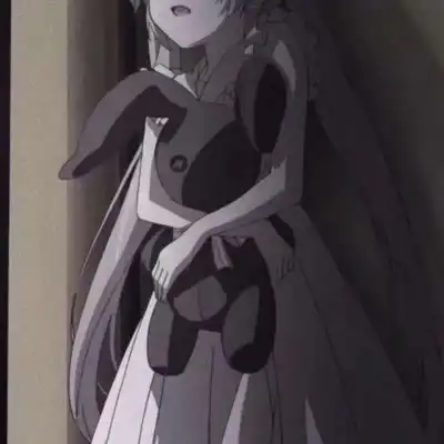 很丧很压抑的头像女黑白