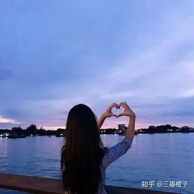 xdm,我想问一下暗恋的女生要过生日了该送什么礼物好