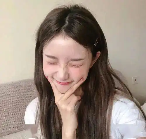 纯欲风女生头像真人不像