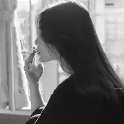 女生唯美伤感黑白头像2018爱可不可以简简单单没有伤