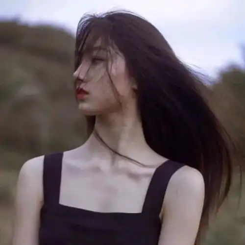 真人女头好高级的头像
