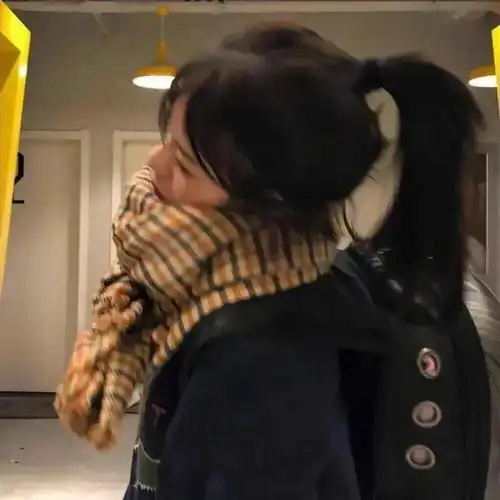 冬季头像冬天它非礼我老是冻手冻脚的