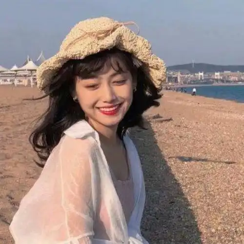 女生头像你眸海温柔,藏山高水远,是我的人间