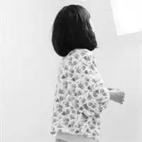 女生个性黑白头像谢谢你现在残忍和冷
